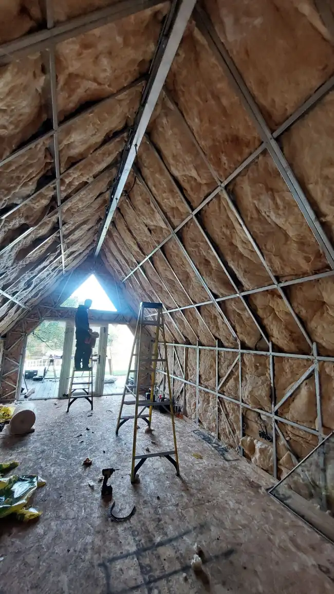 Luxury_lodge_interior_insulation